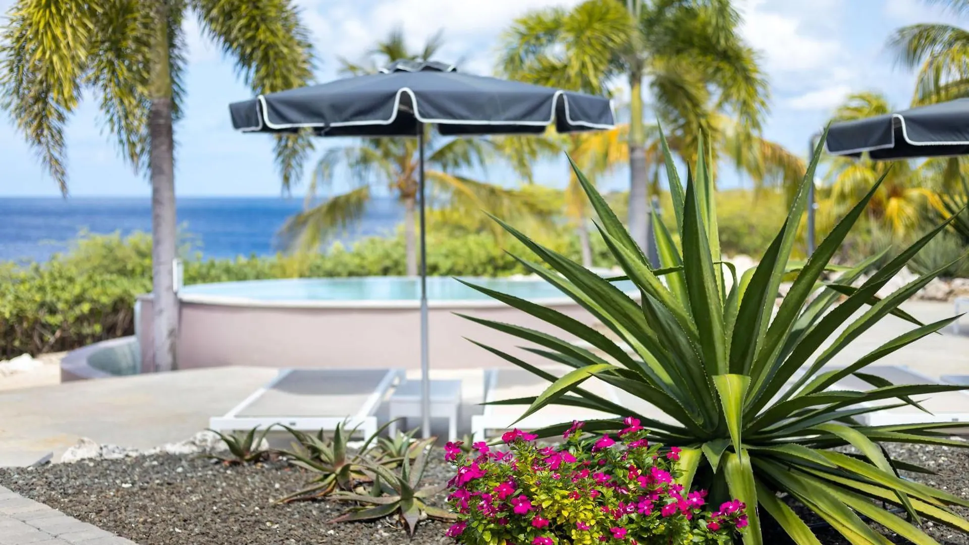 Coral Estate Luxury Resort Willibrordus